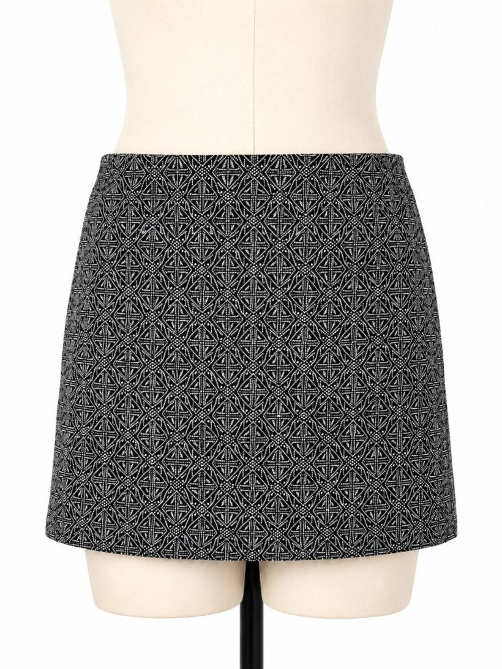 RipSkirt Hawaii Size Medium Travel Skirt Black White Geometric Medallion Print